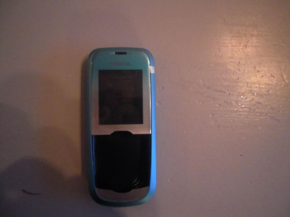 Nokia 2600 puhelimen kuoret