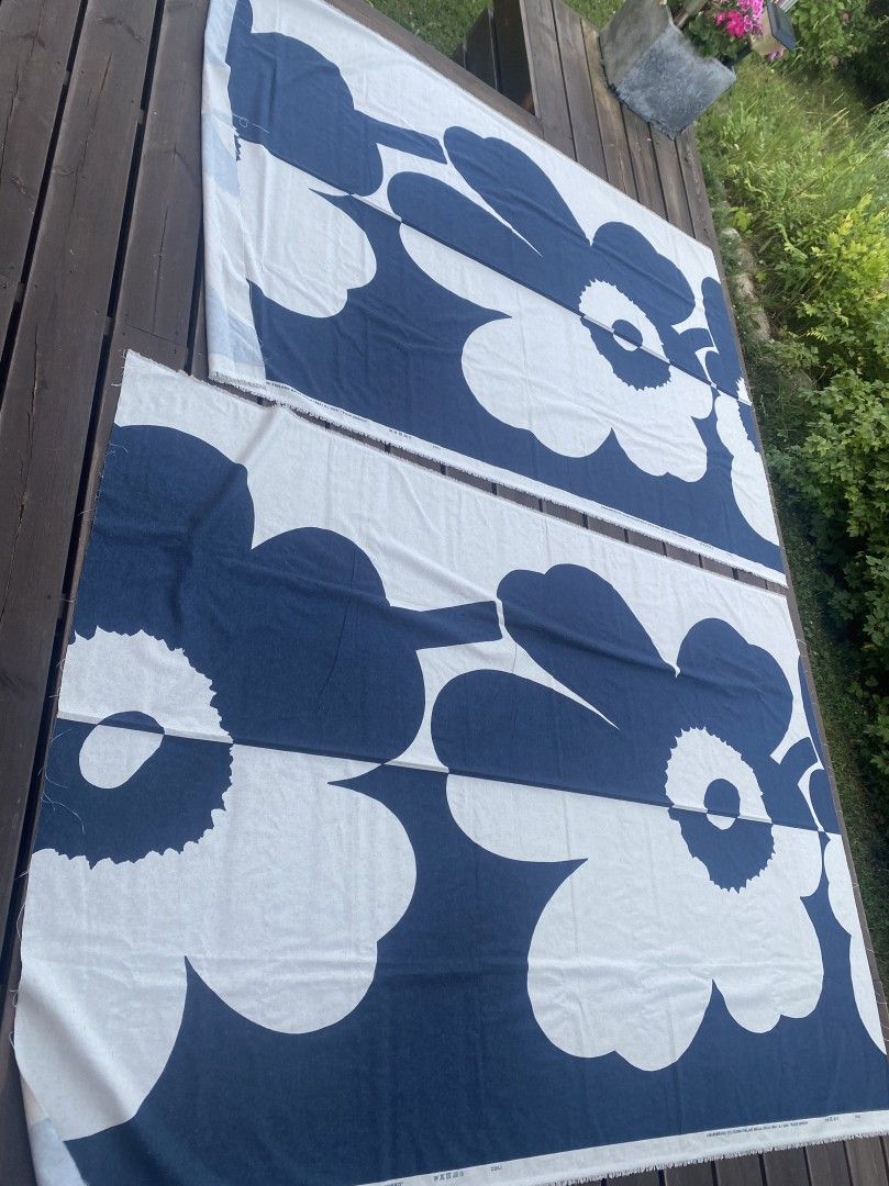 Suurunikko Marimekko puolipellavakangas