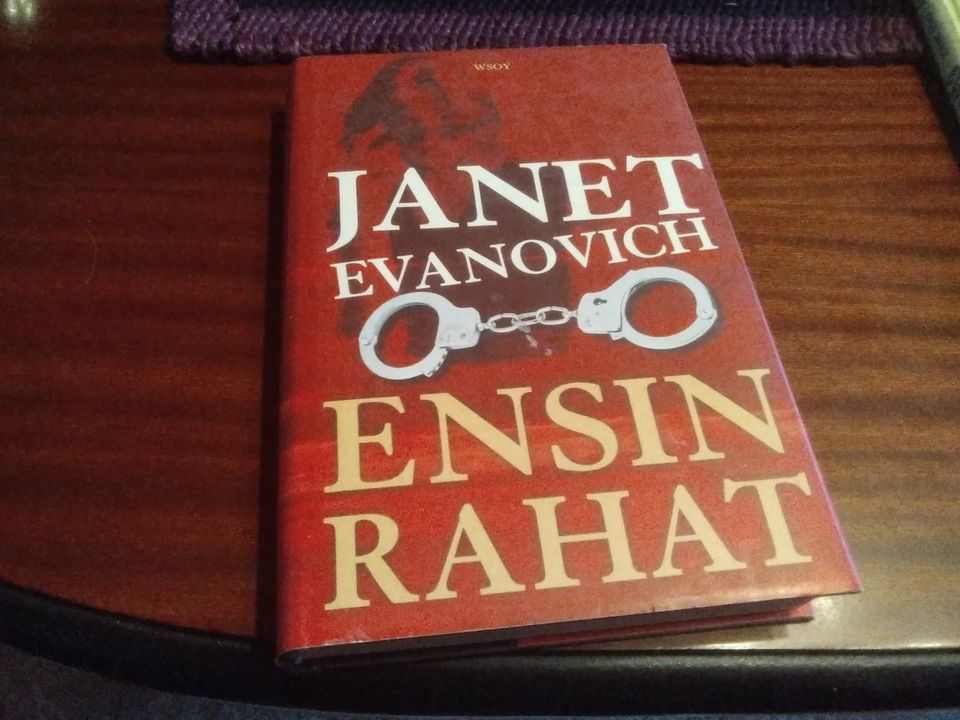 Janet Evanovich x 2