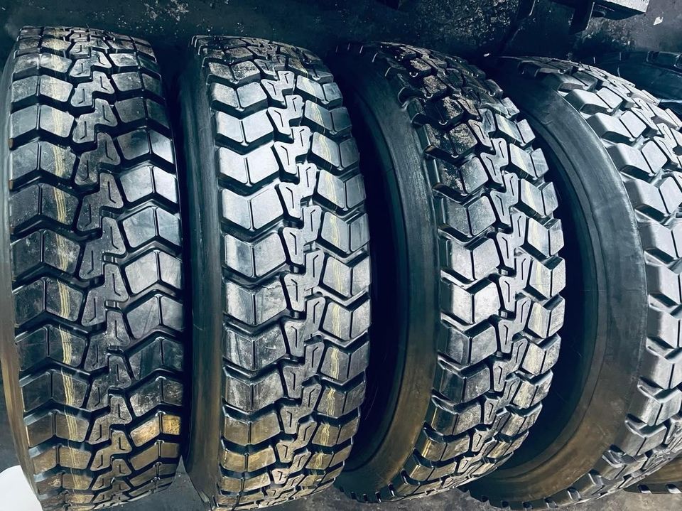 Pinnoitettu STARWAY 315/80R22,5 m+s kivipinta