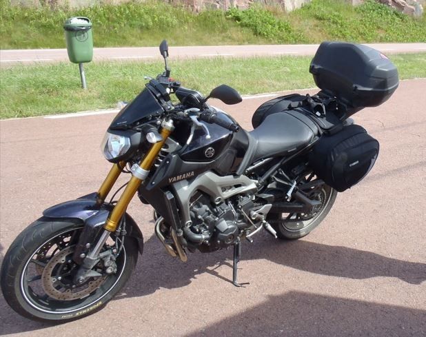 Satula Yamaha MT-09 Oem