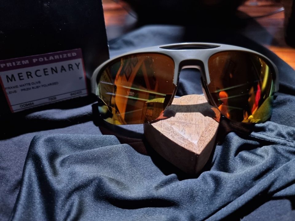 Oakley Mercenary aurinkolasit