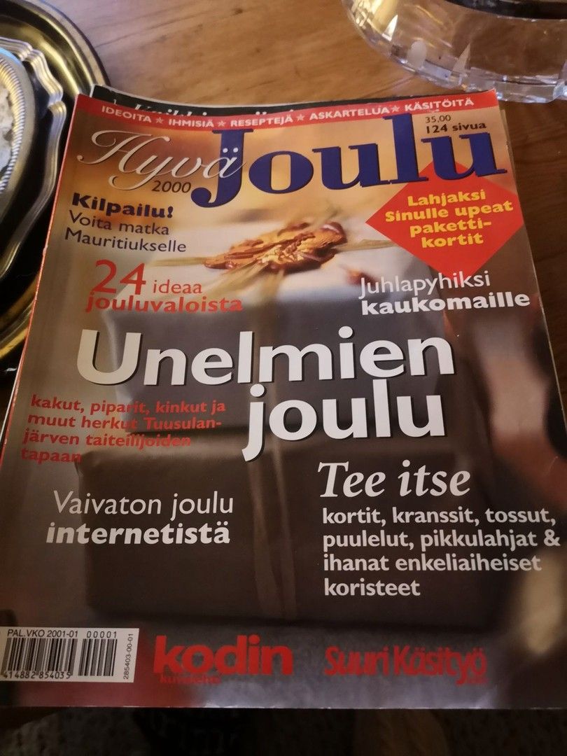 Vanhoja ihania joululehtiä