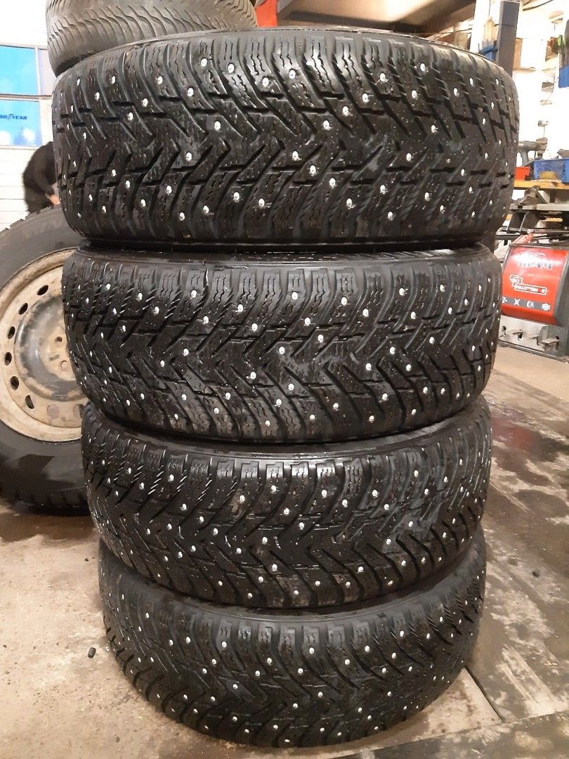 195/55R16 91T Nokian HKPL 8 nastarenkaat