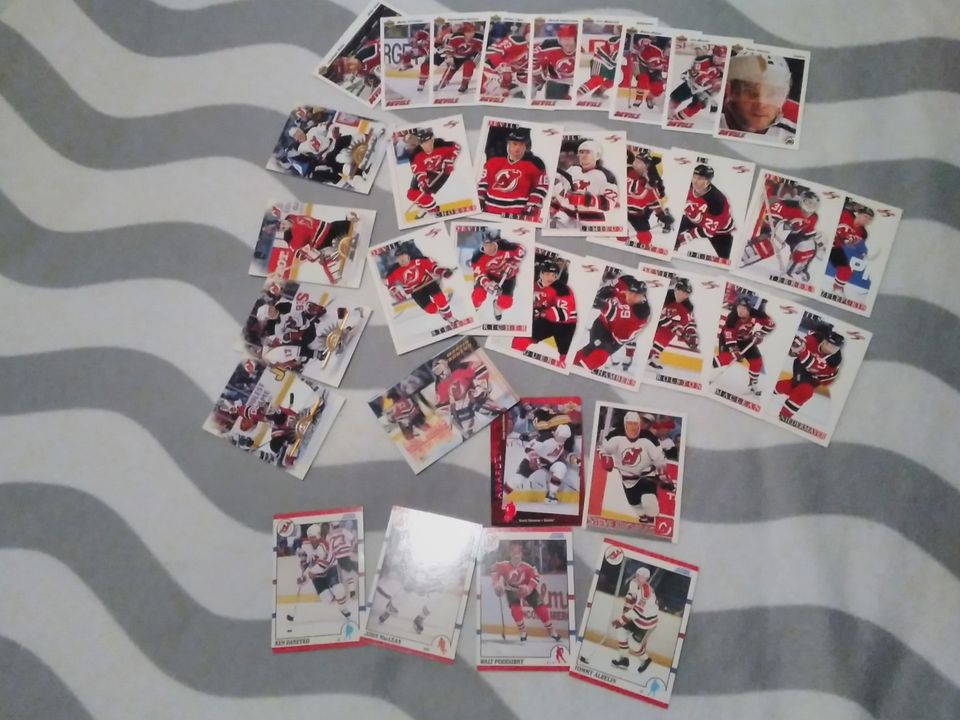 New Jersey Devils-jääkiekkokortteja postitettuna
