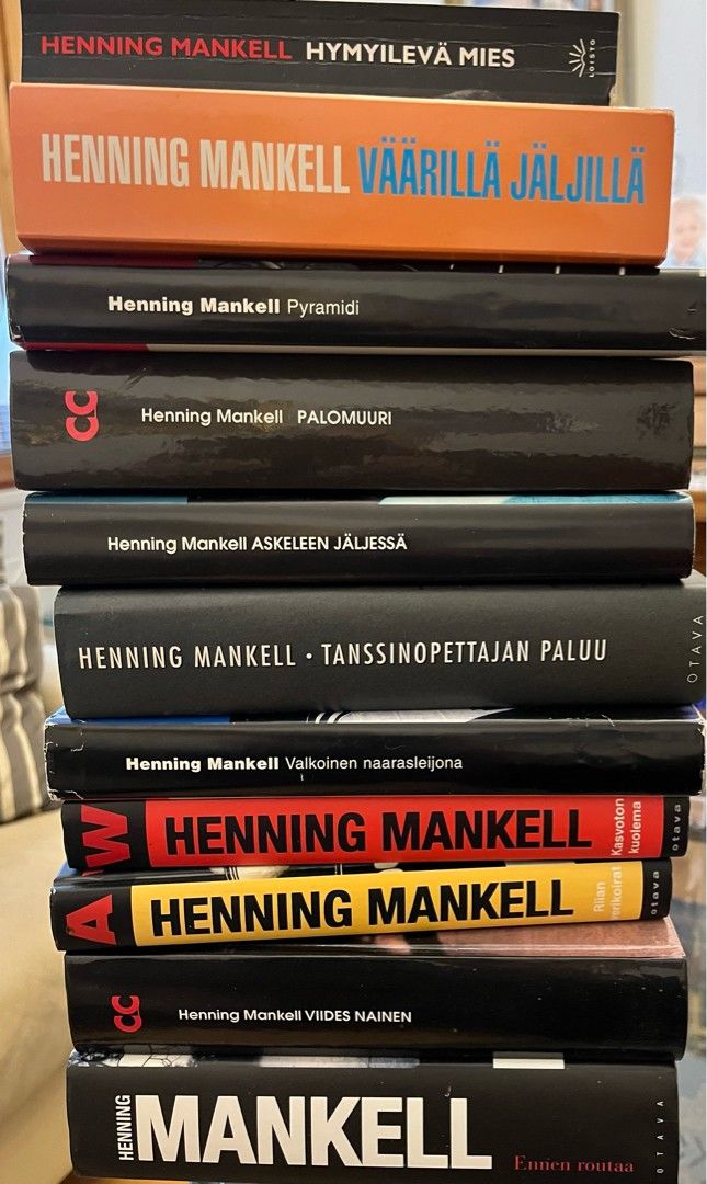 Henning Mankell kirjoja 11 kpl