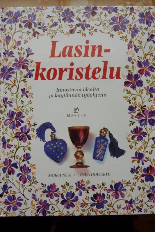 Lasinkoristelu