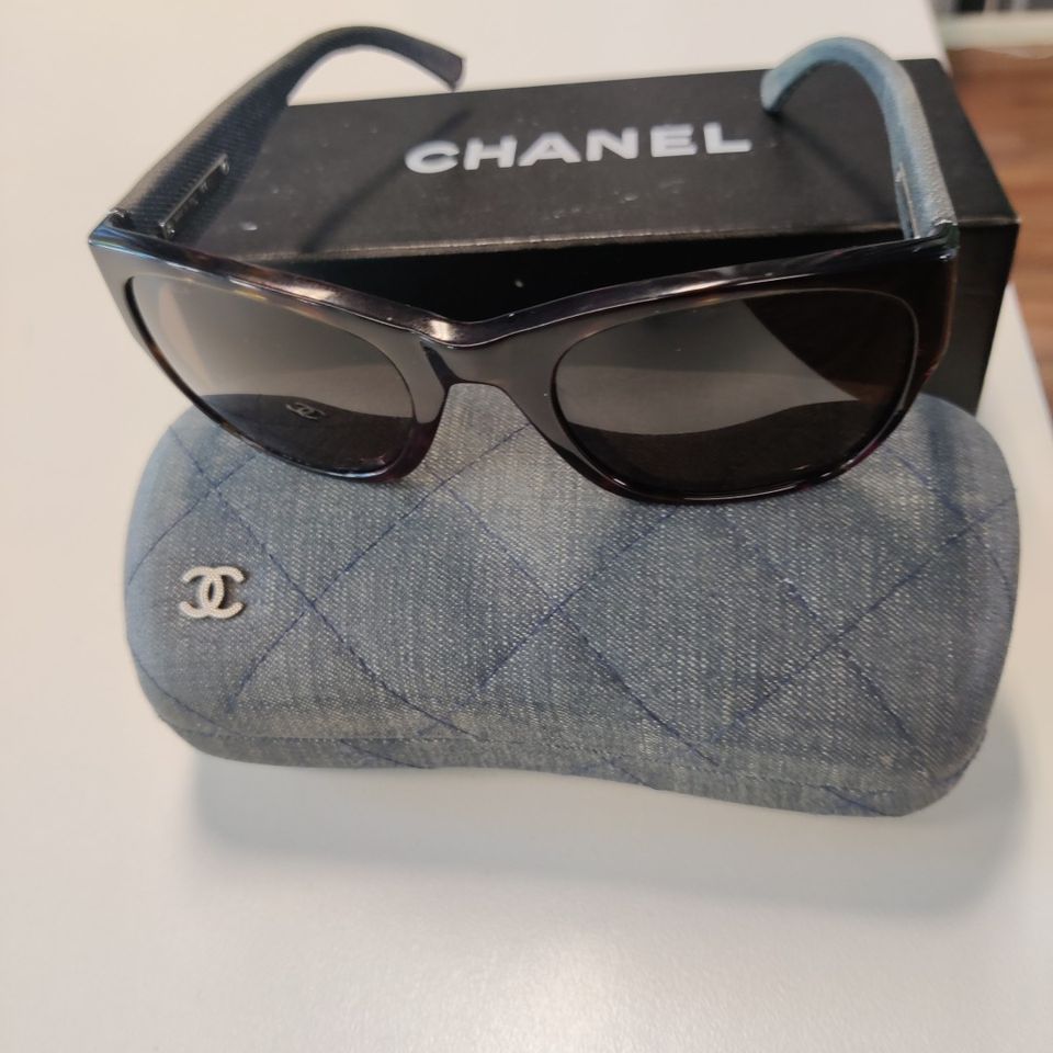 Chanel aurinkolasit