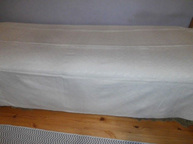 Sänkypeitto 16. Luonnonvalkea pehmeä sänkypeitto