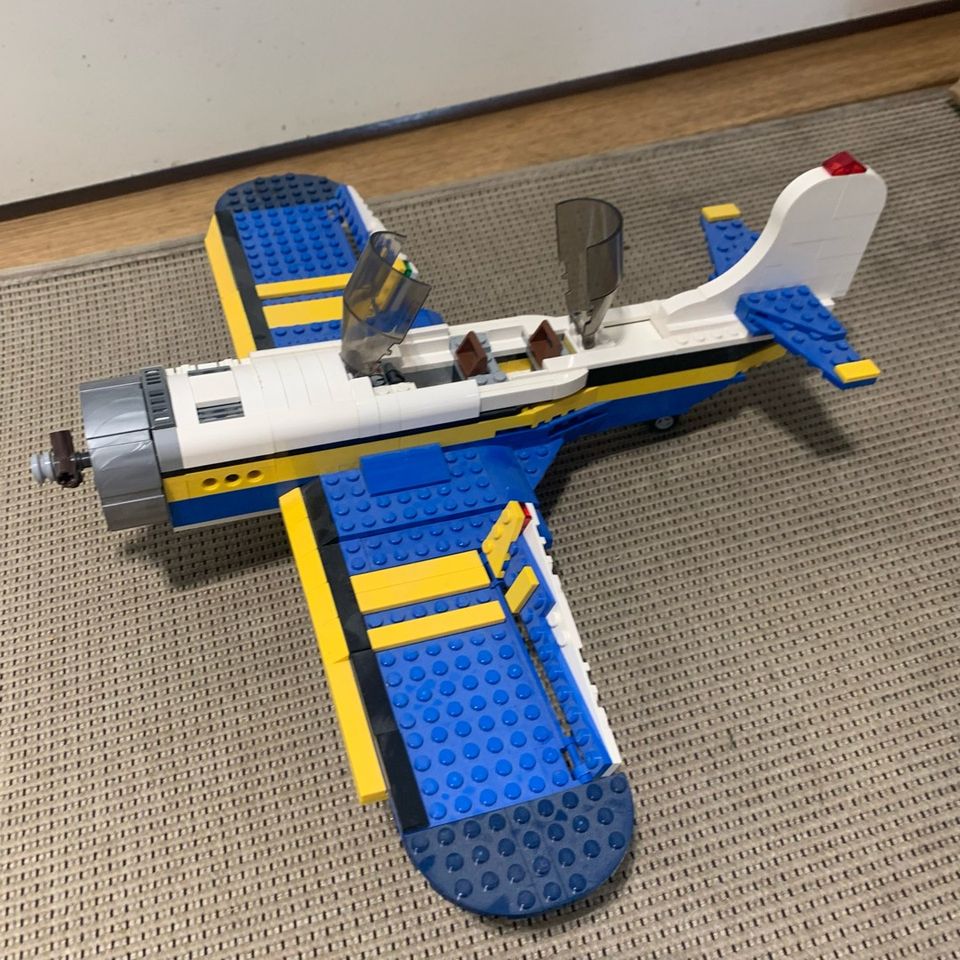 Lego creator 31011