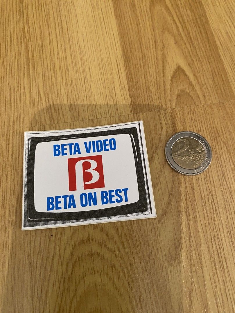 BETA vs VHS kasetti tarra