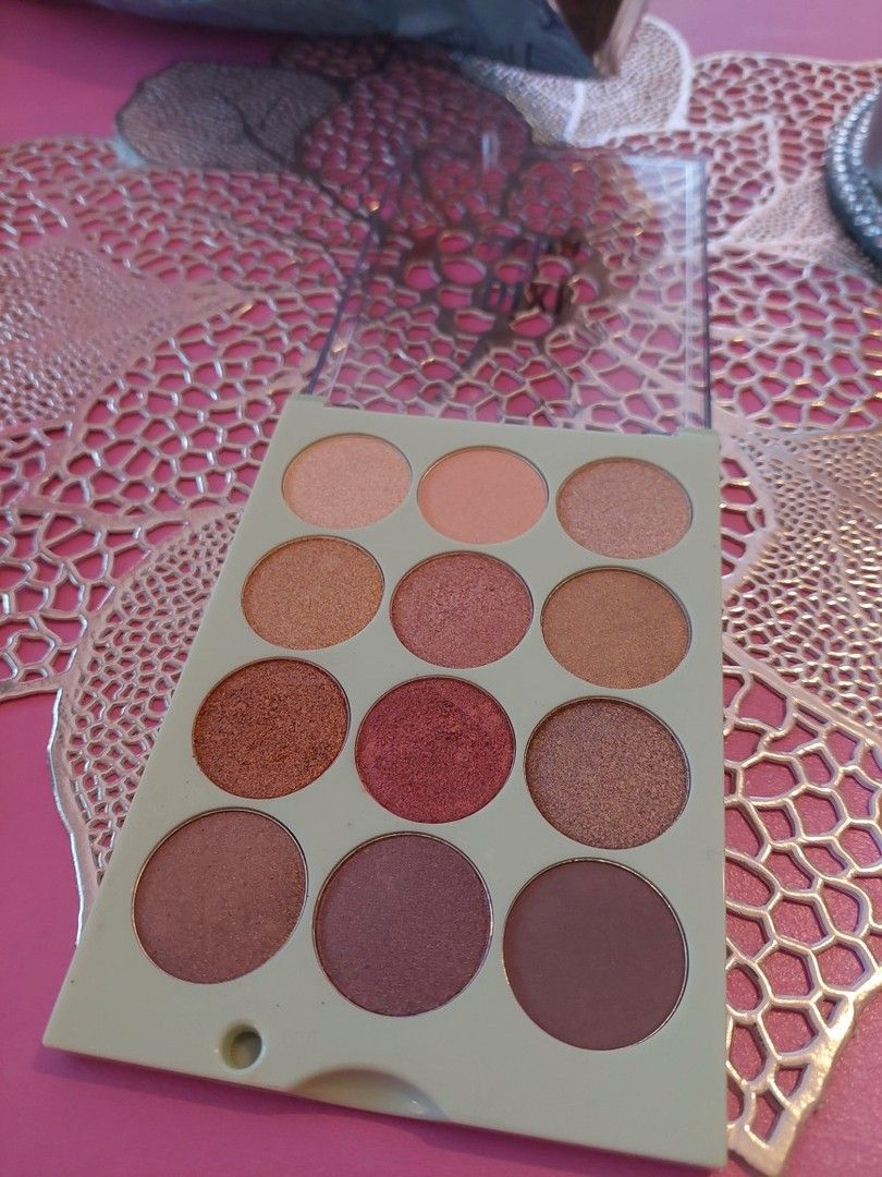 PIXI Eye Reflection Shadow Palette "Mixed Metals"