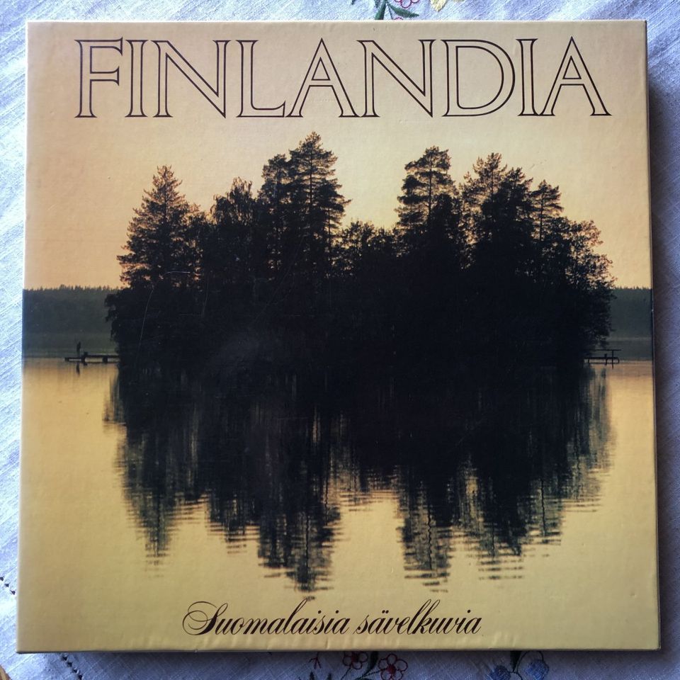FINLANDIA-LEVYKOKOELMA-8 levyä