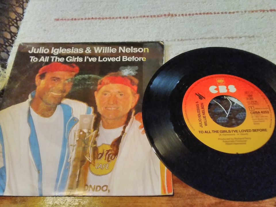 Julio Iglesias & Willie Nelson 7" Single