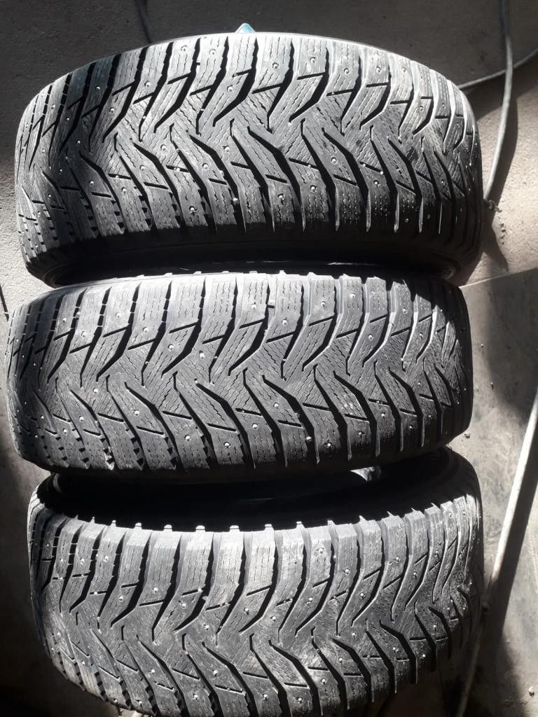 2kpl 265/70R16 112T Kumho WS31 nastarengas