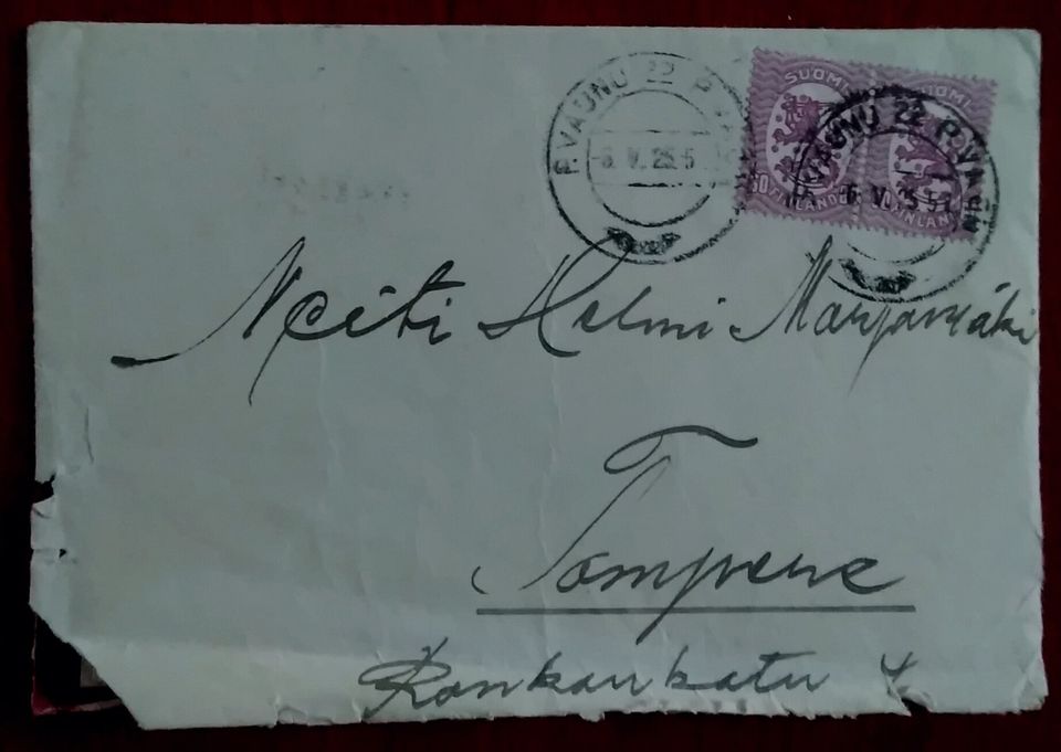 Kirjekuori sisältöineen 1925