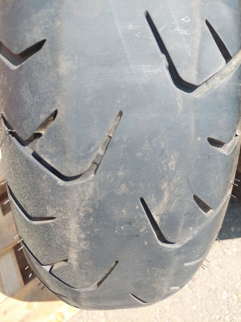 Bridgestone 180/60R16M/C