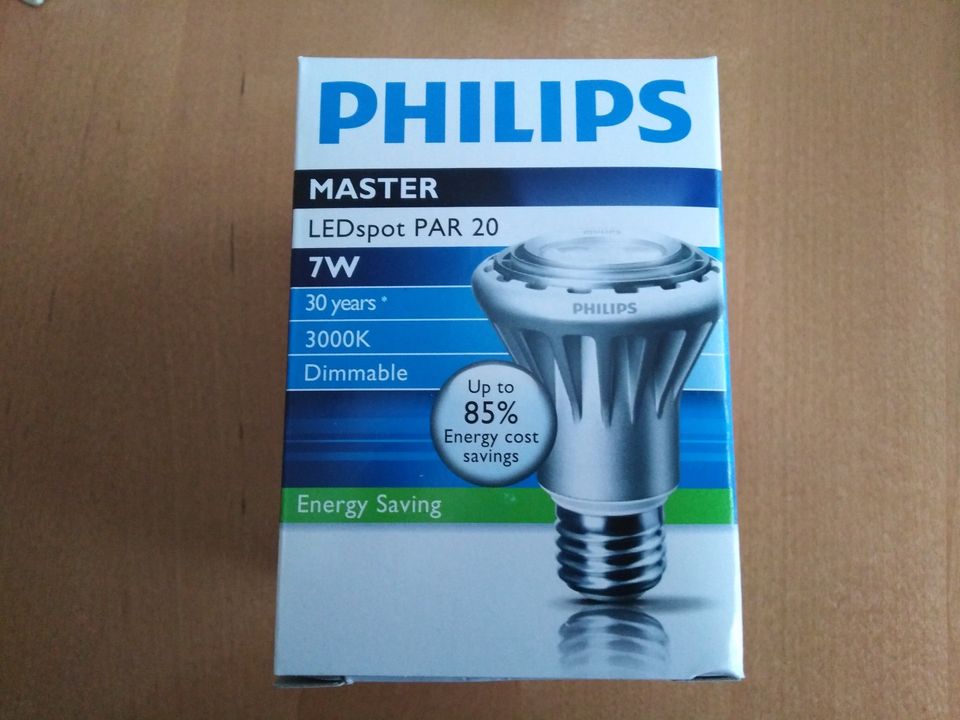 Phillips LED-lamppu 7W E27