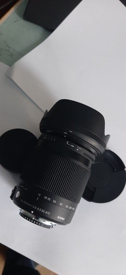 Sigma 18-300/3.5-6.3 dc os Nikon