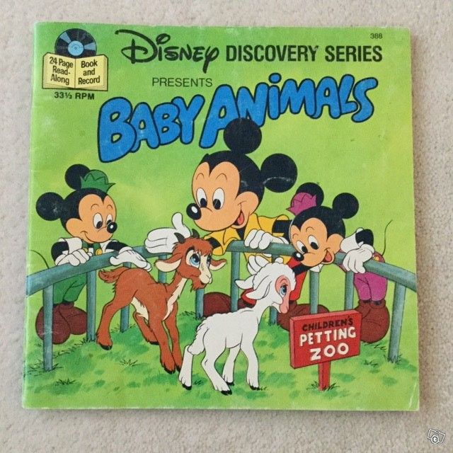 Disney satukasetti kirja Baby animals