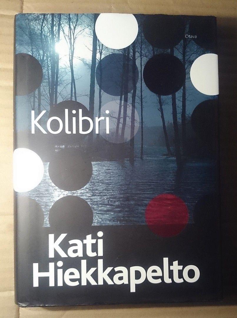 Kati Hiekkapelto: Kolibri - dekkari