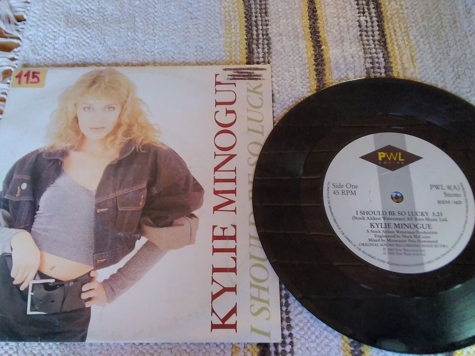 Kylie Minogue 7 " I should be so lucky