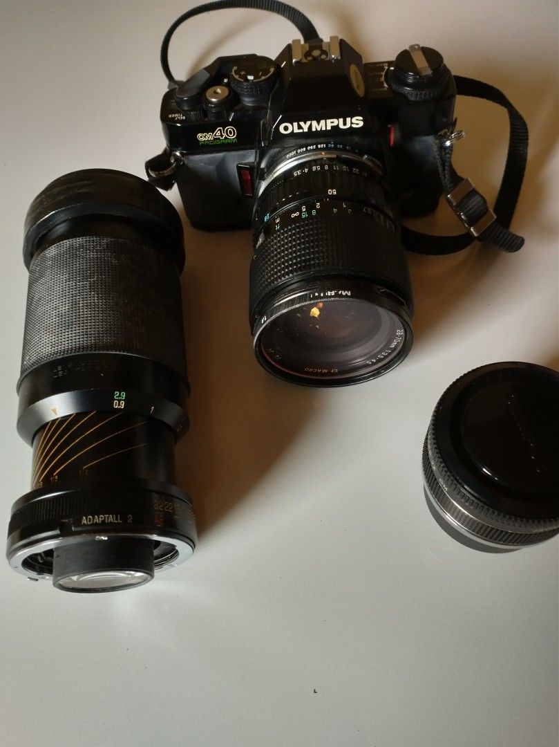 Olympus kamera ja varusteita