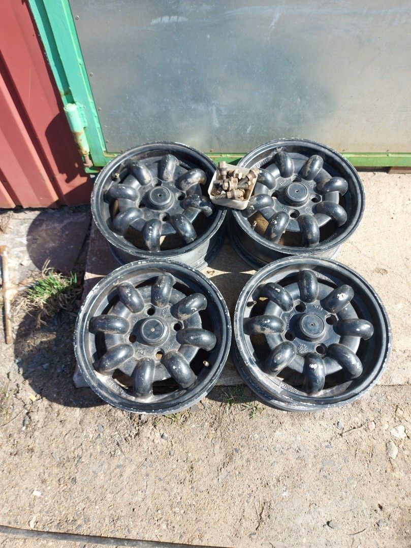 4x108 et 38 vanteet ja pultit