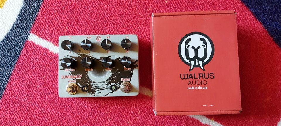 Walrus Audio Luminary Quad Octave Generator