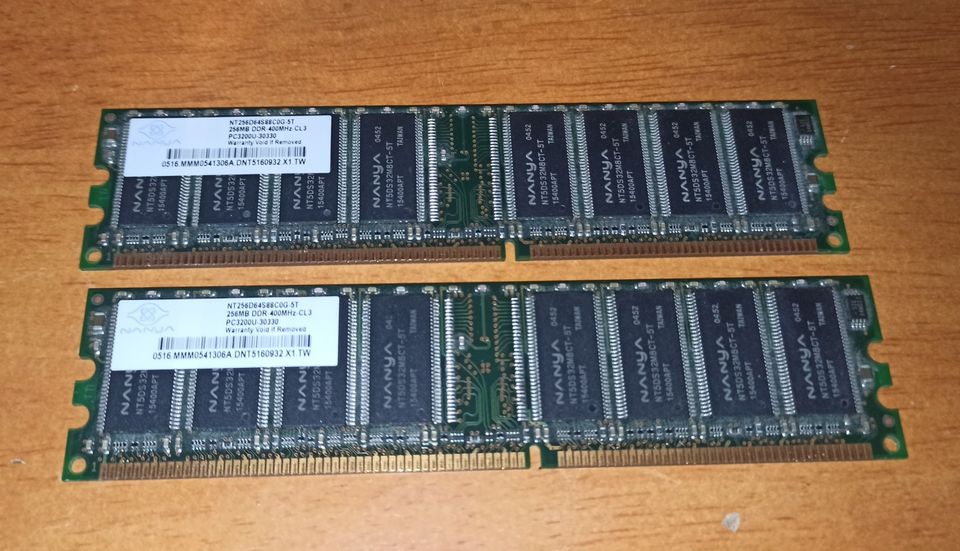 2 x 256MB DDR400 PC3200 RAM