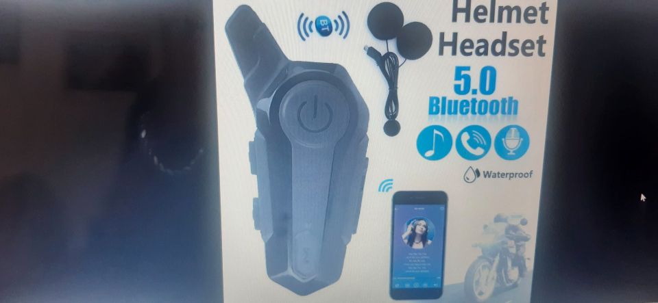 Hyvä Monipuolinen Bluetooth 5.0 kypäräpuhelin.