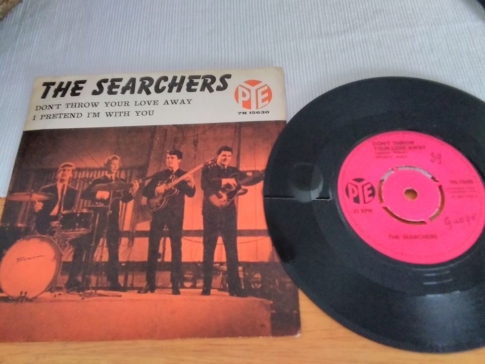 The Searchers 7" Don't throw your love away
