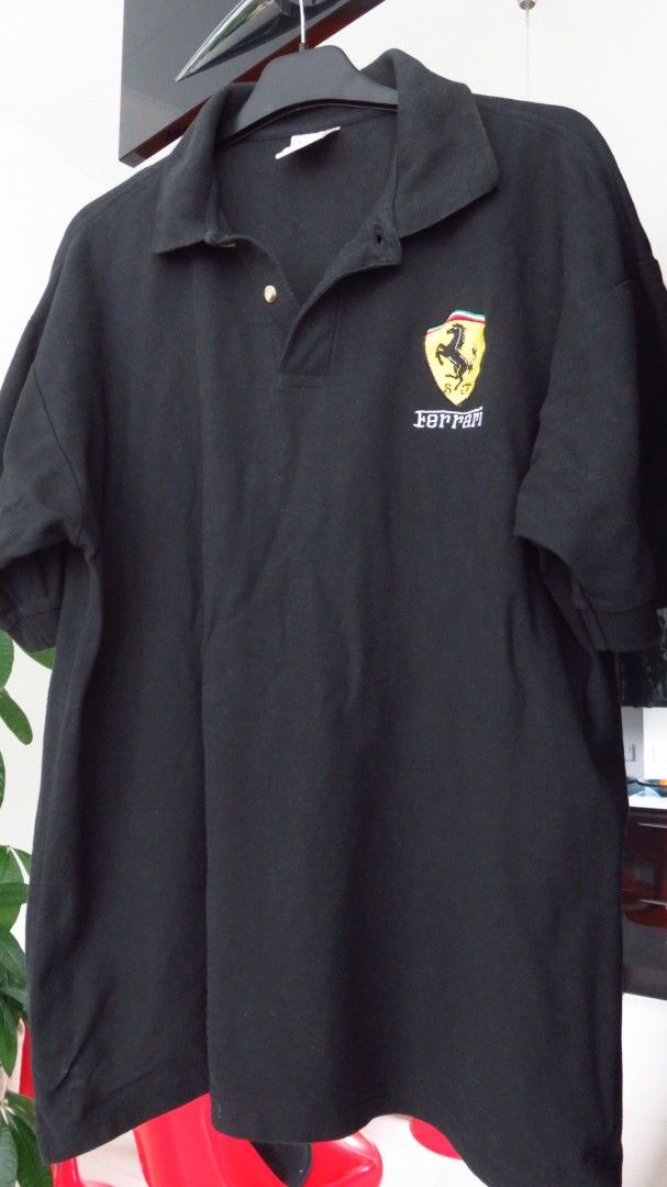 Musta Ferrari pikee-paita, koko XL