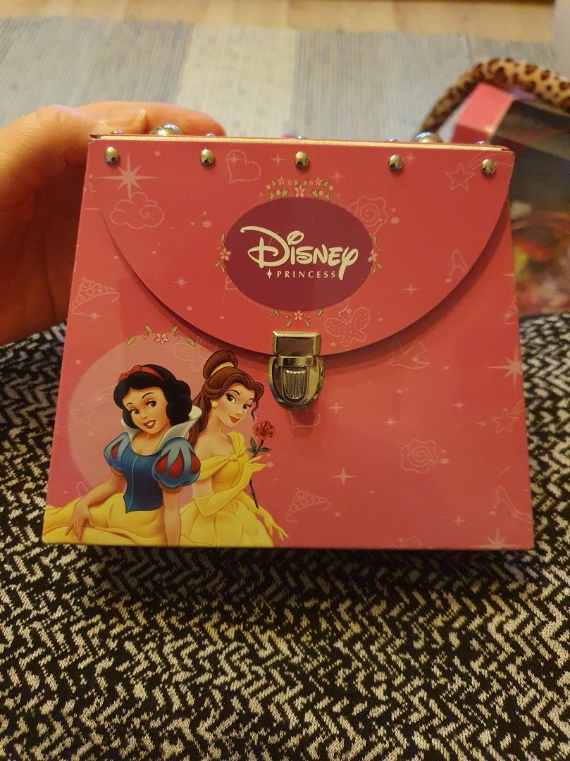 Disney prinsessa rasia