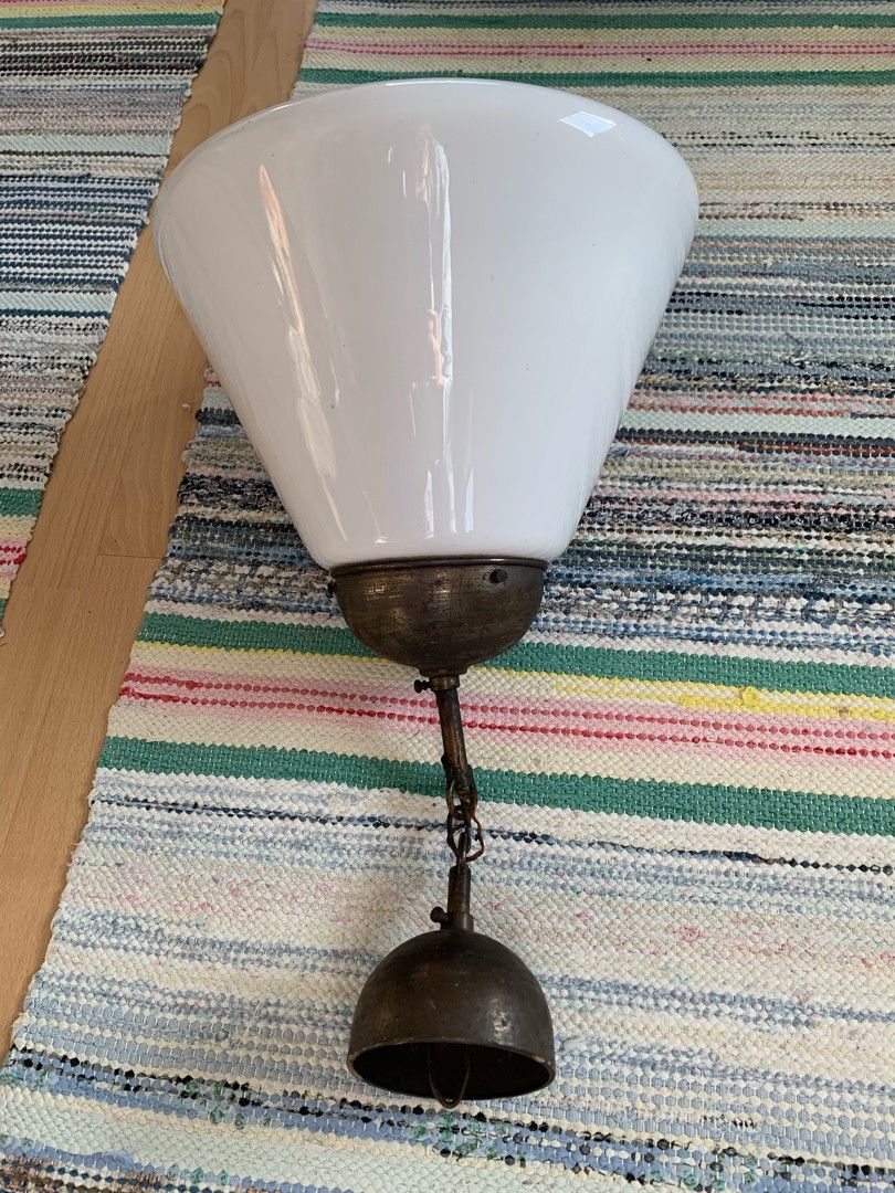 Upea vanha lamppu