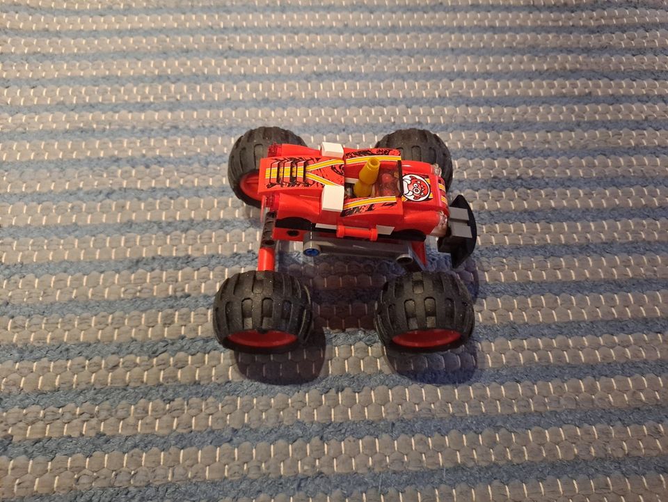 Lego monsterauto