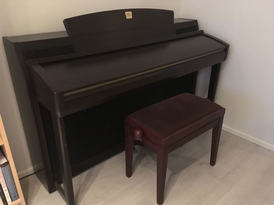 Yamaha Clavinova CLP 280 sähköpiano