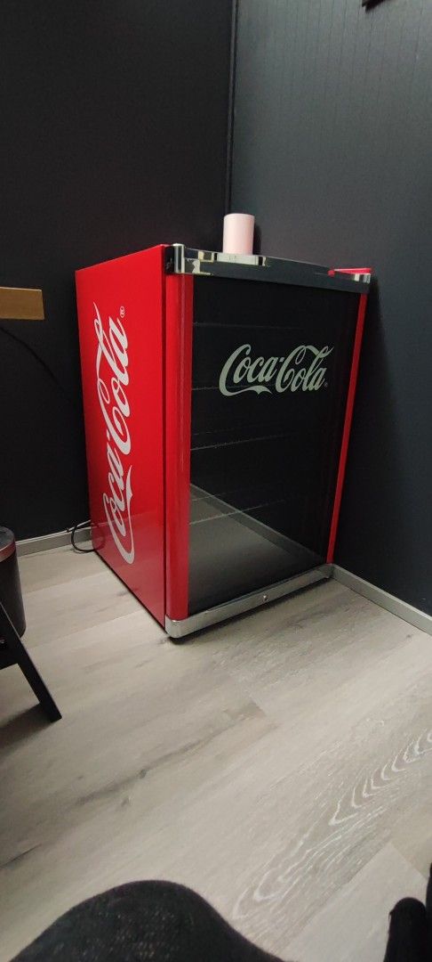 Coca-Cola HighCube -jääkaappi