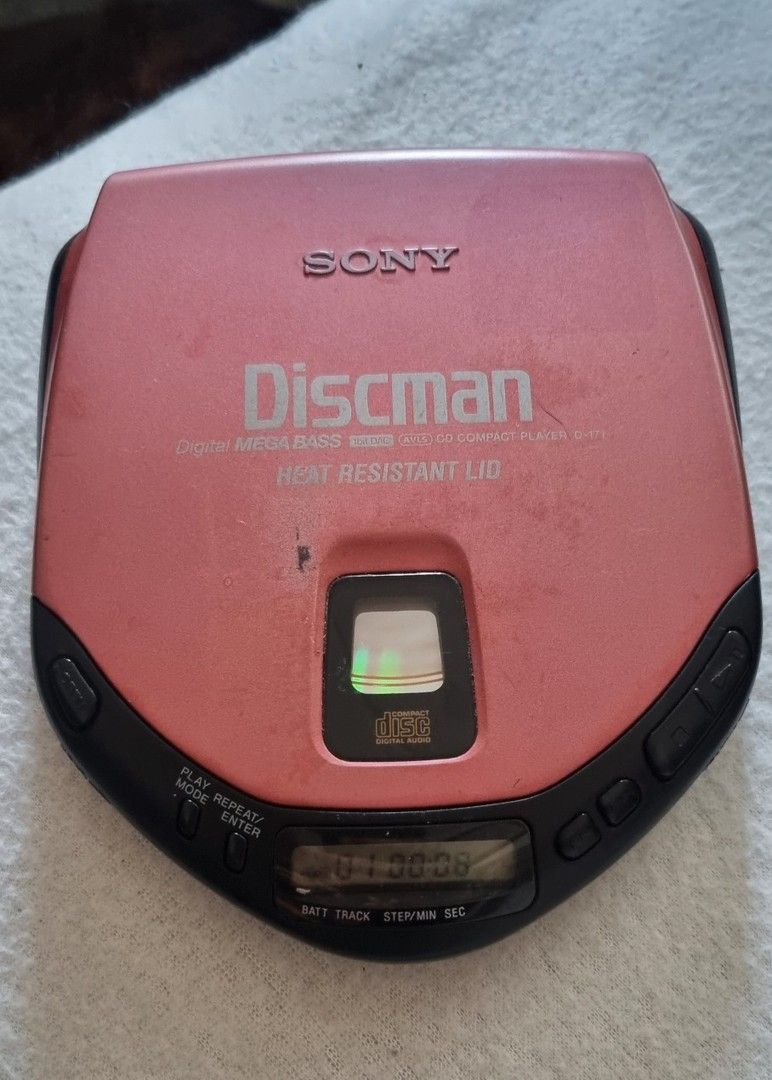 Sony Discman D-171 kannettava CD-soitin
