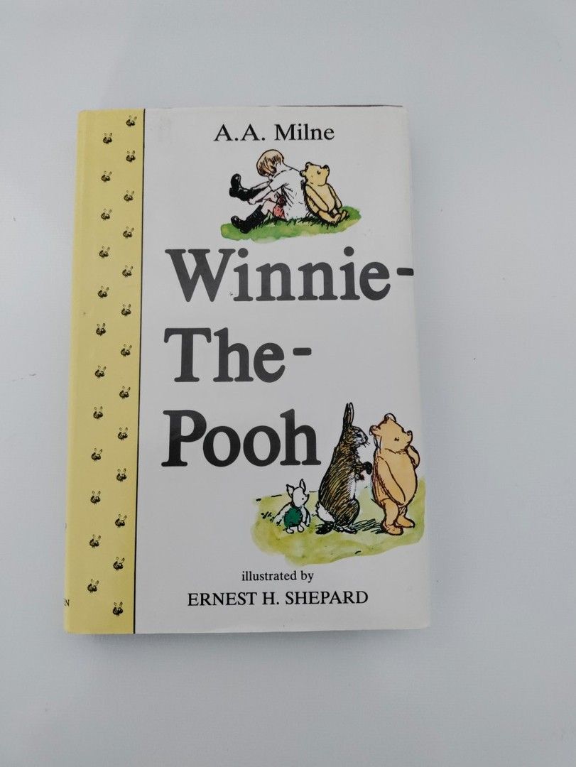 A. A. Milne: Winnie-The-Pooh