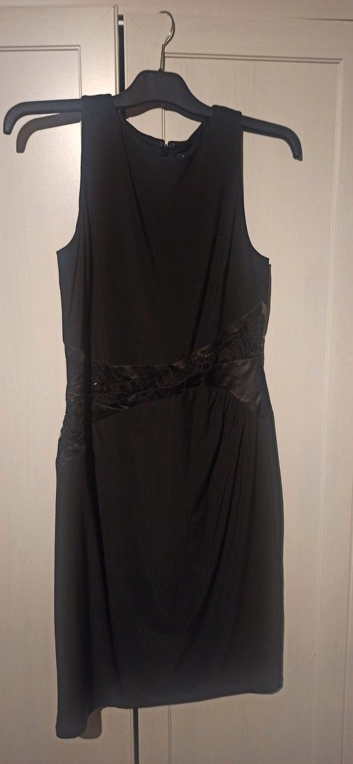 Ralph Lauren musta mekko
