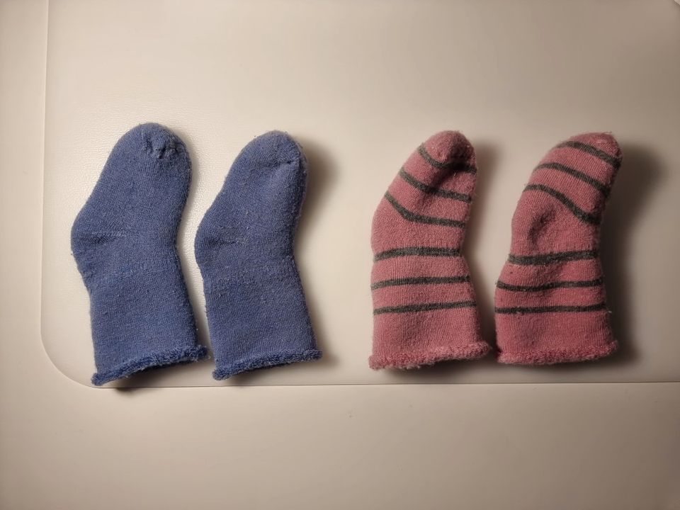 Lämpimät sukat vauvalle 2 paria