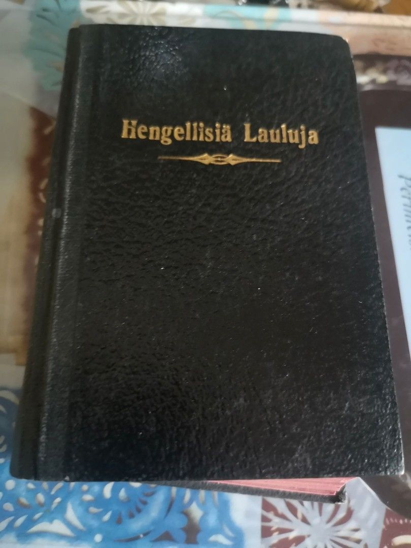 Vanha kirja/hengellisiä lauluja