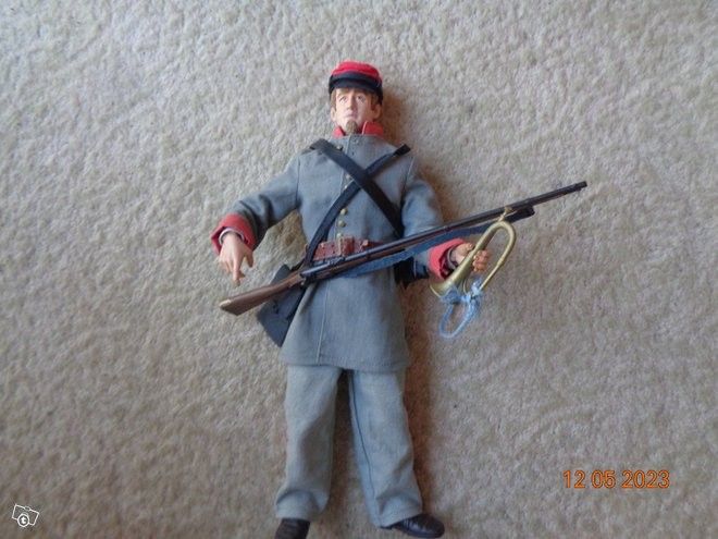 1/6 Action Figuuri:CSA Torvensoittaja