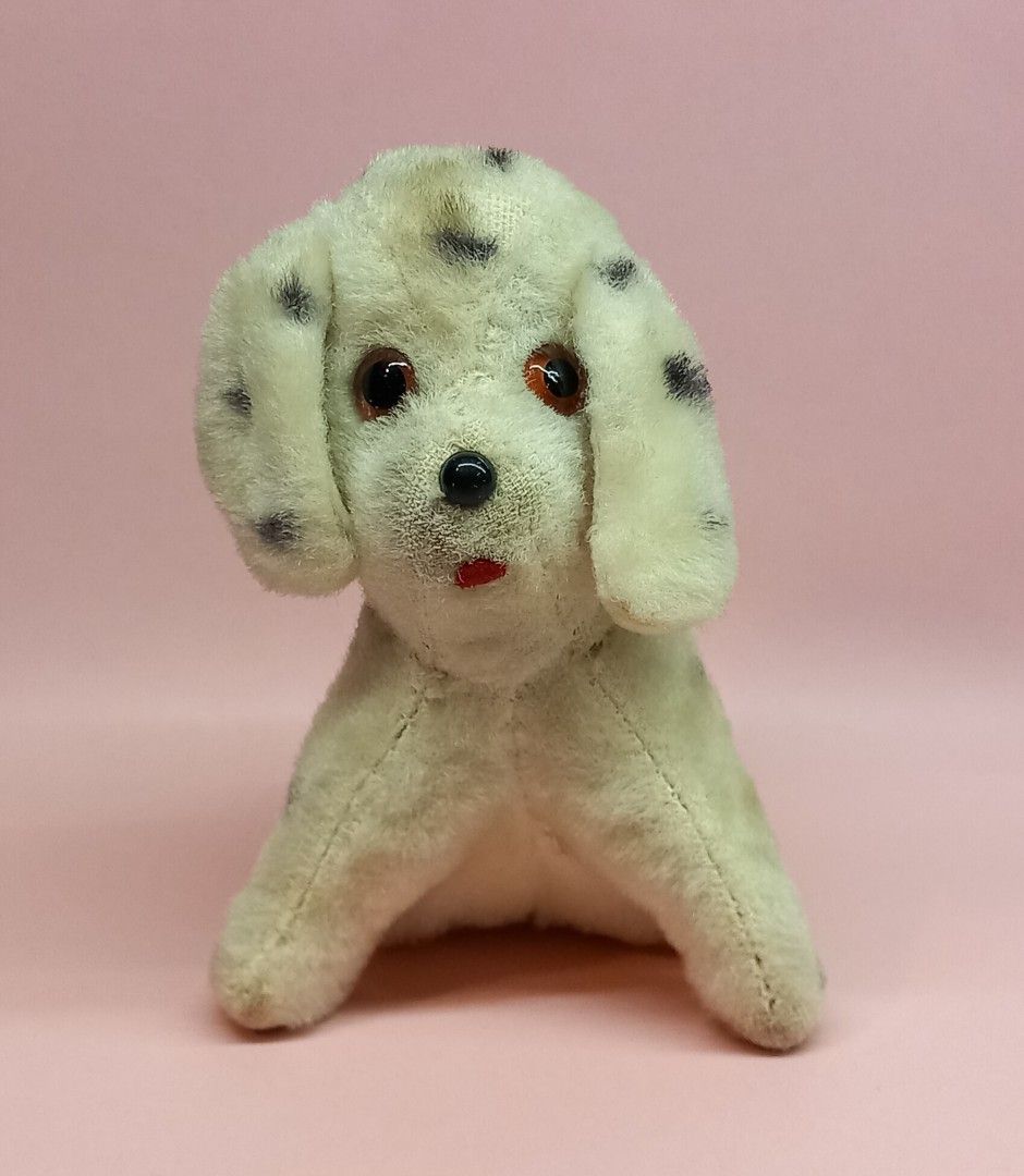 Vintage pehmolelu dalmatiankoira