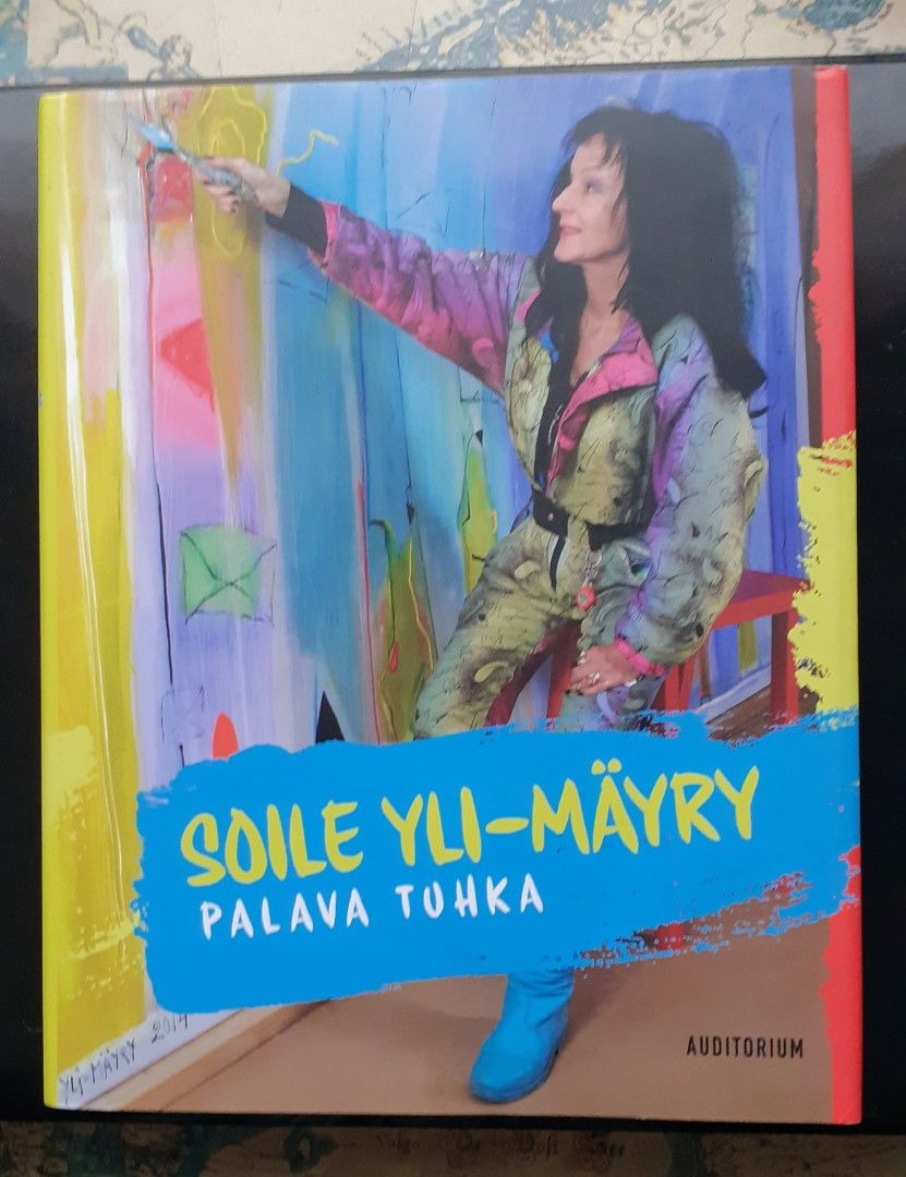 Soile Yli-Mäyry "Palava tuhka"