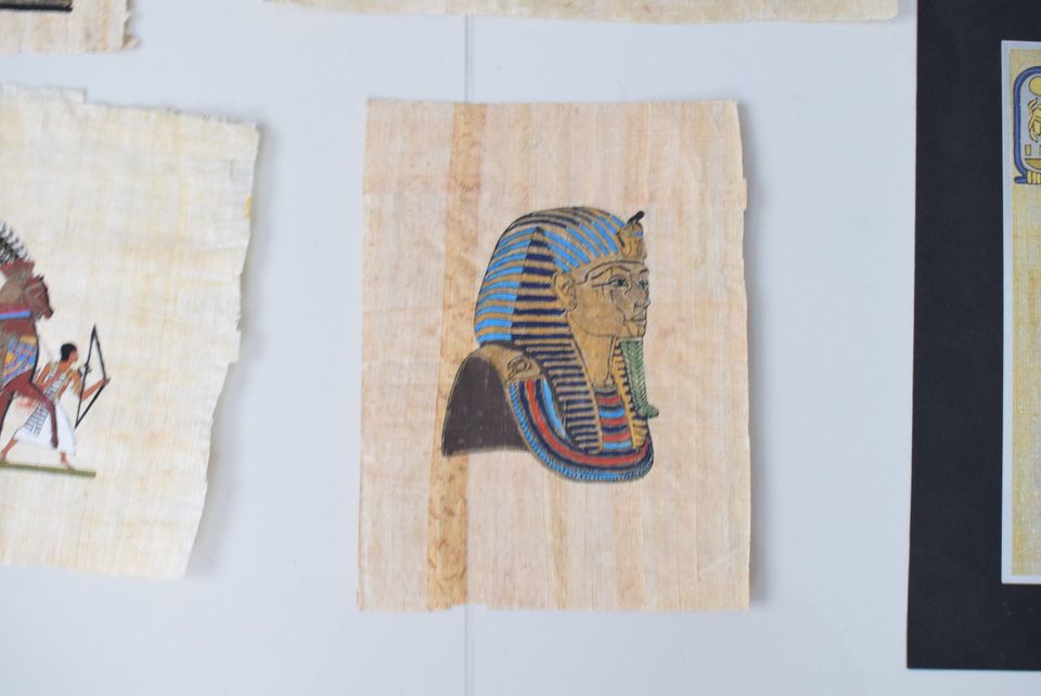 Faarao Tutankhamon papyrys ja kortti