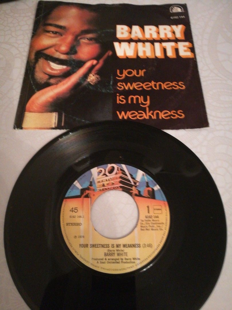 Barry White 7" Your sweetness is my weakness