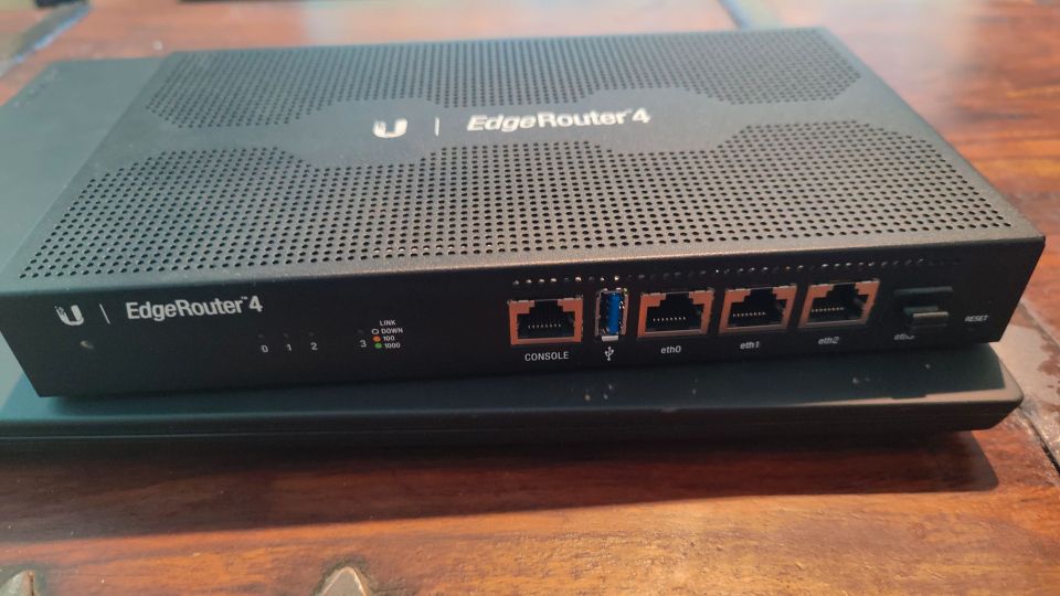 Ubiquiti Edgerouter 4