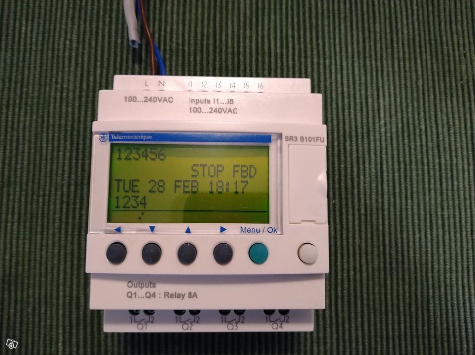 ZELIO SR3B101FU ohjelmoitava älyrele